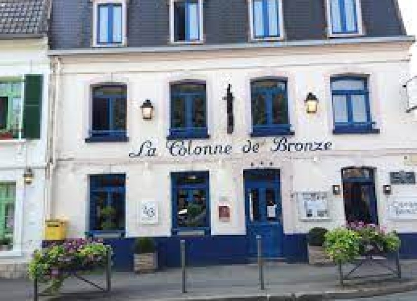 Hotel The Originals Saint-Valéry La Colonne de Bronze, Hôtel 3*, Saint-Valery-sur-Somme, France